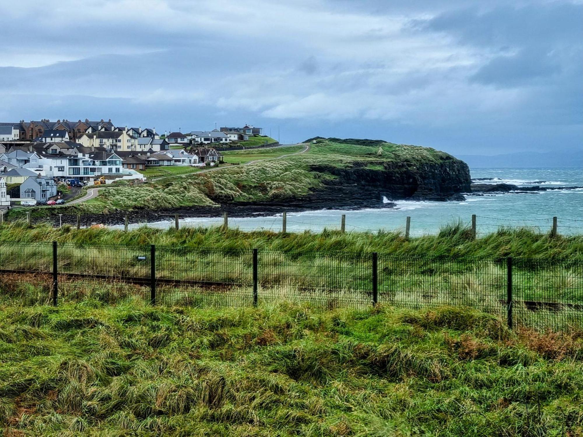 6 Dunluce Park - Portrush By The Sea Lägenhet Exteriör bild